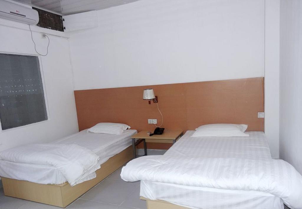 Airlines Business Hotel Port Vila Habitación foto